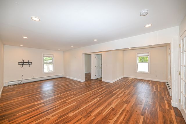 16 Hale Avenue, Hooksett, NH 03106