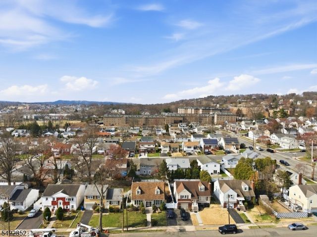 195 Emerson Ave, Paterson City, NJ 07502