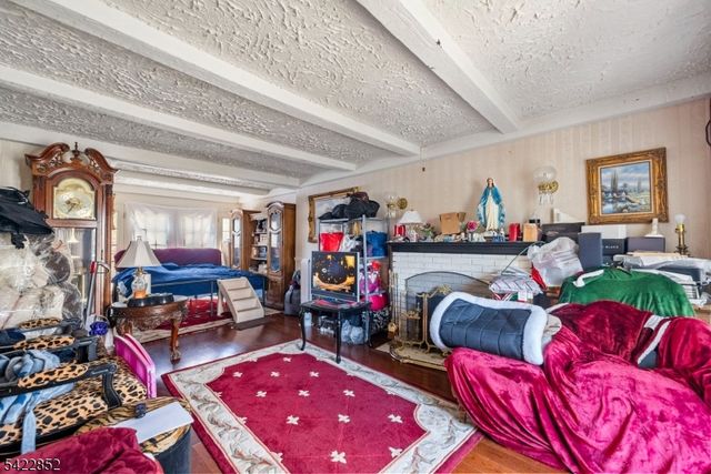 195 Emerson Ave, Paterson City, NJ 07502
