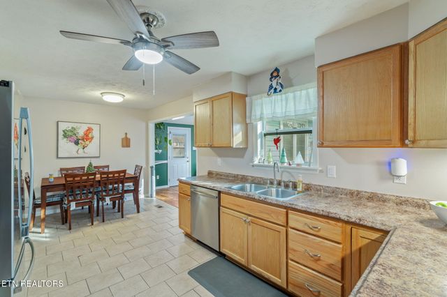 1052 Brantley Drive, Knoxville, TN 37923