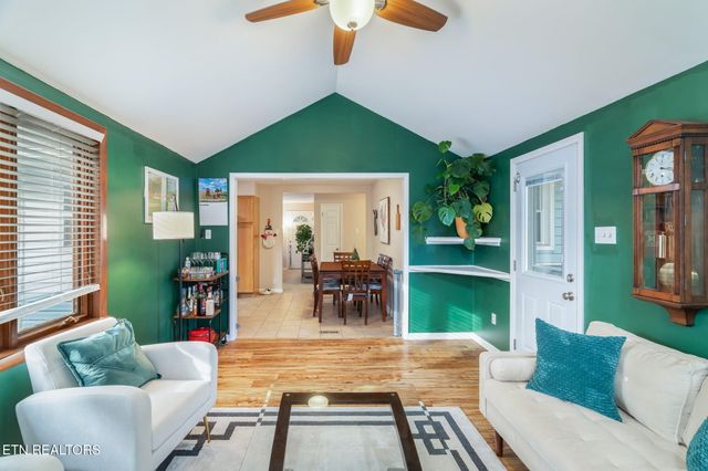 1052 Brantley Drive, Knoxville, TN 37923