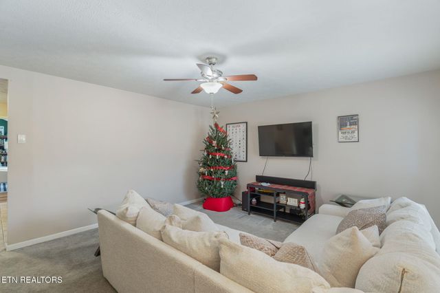 1052 Brantley Drive, Knoxville, TN 37923