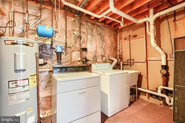 9910 QUIET GLEN CT, Upper Marlboro, MD 20774