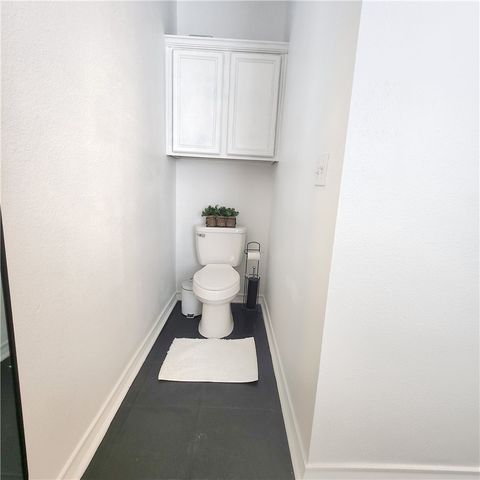 7810 Jim Wells Dr, Corpus Christi, TX 78413