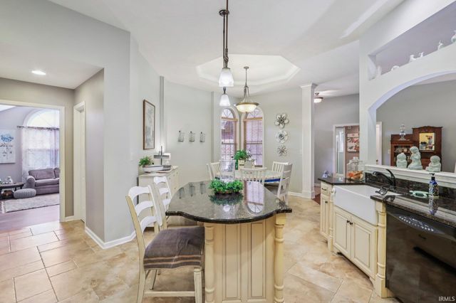 7701 DONEGAL Drive, Indianapolis, IN 46217