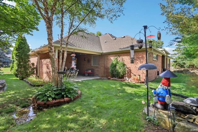 7701 DONEGAL Drive, Indianapolis, IN 46217