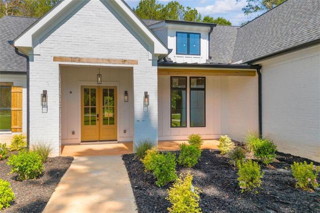4705 H D Atha Road, Covington, GA 30014