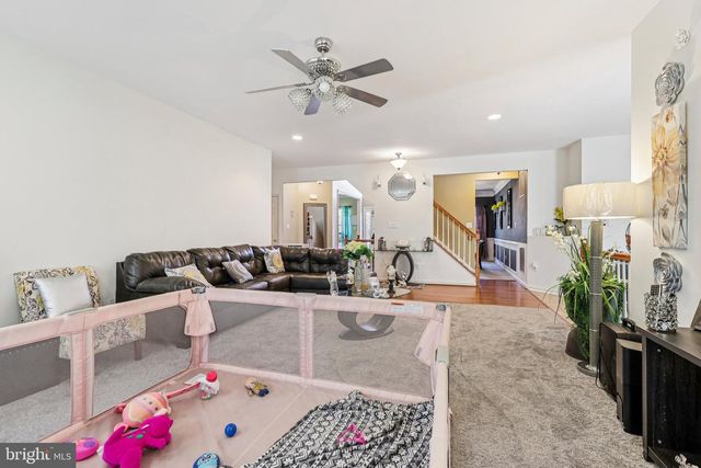 308 STAUNTON CT, Williamstown, NJ 08094