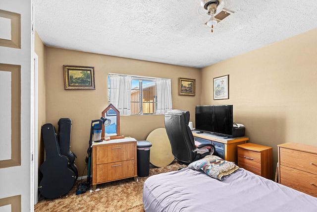 514 Valle Grande Drive SW, Los Lunas, NM 87031