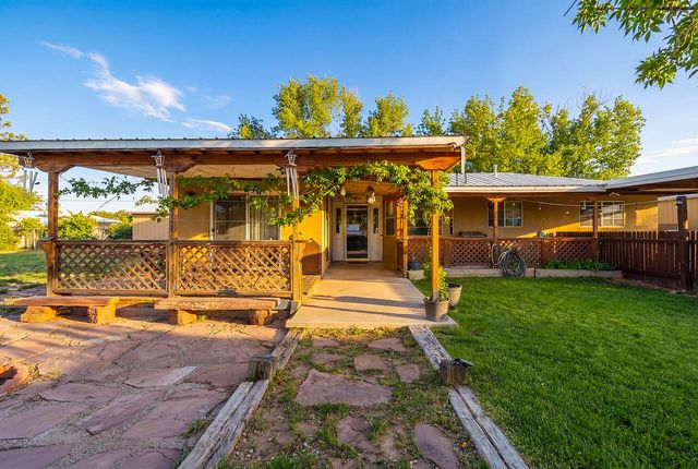 514 Valle Grande Drive SW, Los Lunas, NM 87031