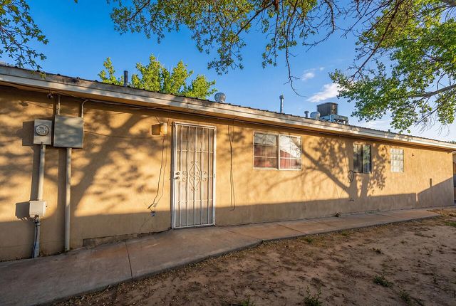 514 Valle Grande Drive SW, Los Lunas, NM 87031