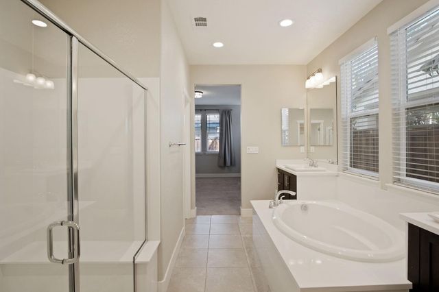 17848 Eastman Ct, Lathrop, CA 95330