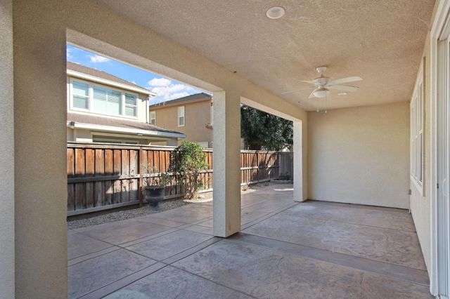 17848 Eastman Ct, Lathrop, CA 95330