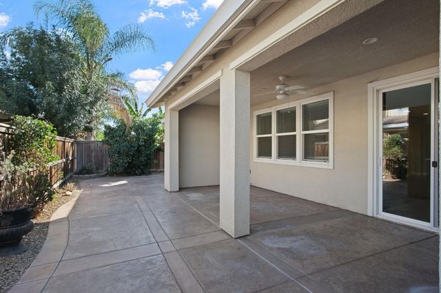 17848 Eastman Ct, Lathrop, CA 95330