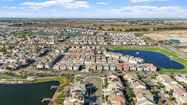 17848 Eastman Ct, Lathrop, CA 95330