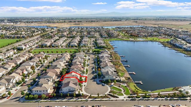 17848 Eastman Ct, Lathrop, CA 95330