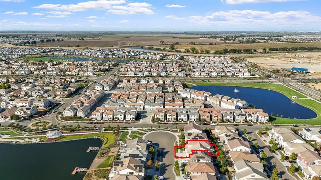 17848 Eastman Ct, Lathrop, CA 95330