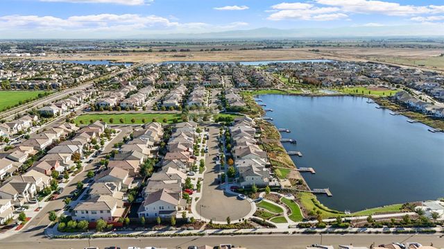 17848 Eastman Ct, Lathrop, CA 95330