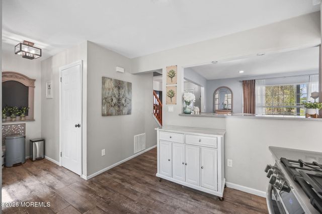39 Tioga Drive, Howell, NJ 07731