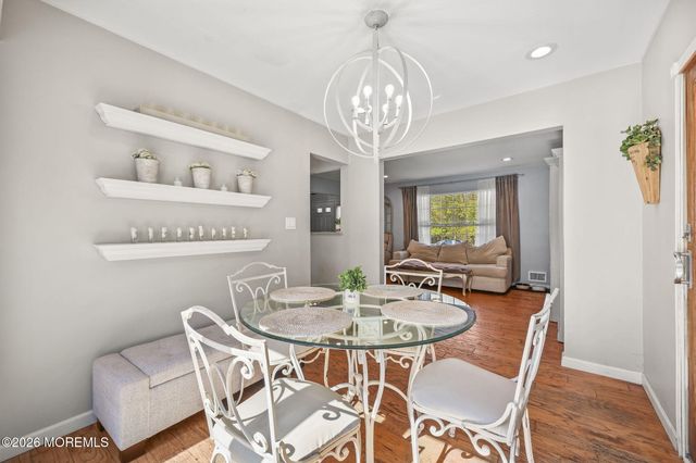 39 Tioga Drive, Howell, NJ 07731