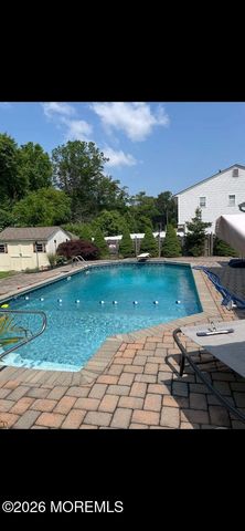 39 Tioga Drive, Howell, NJ 07731