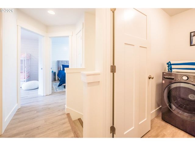 4153 Se INLET Ave, Lincoln City, OR 97367