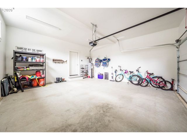 4153 Se INLET Ave, Lincoln City, OR 97367