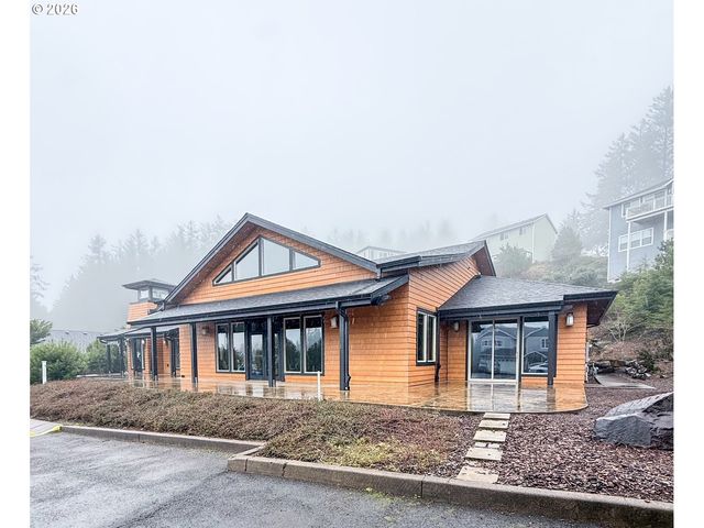 4153 Se INLET Ave, Lincoln City, OR 97367