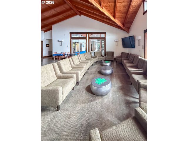 4153 Se INLET Ave, Lincoln City, OR 97367