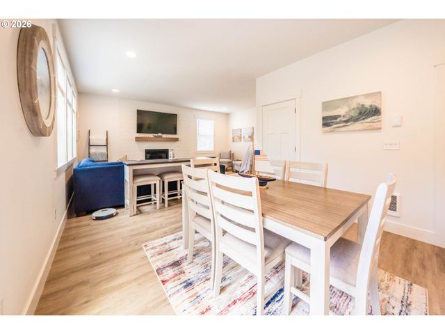 4153 Se INLET Ave, Lincoln City, OR 97367