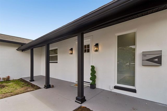 1530 49TH STREET N, St Petersburg, FL 33710