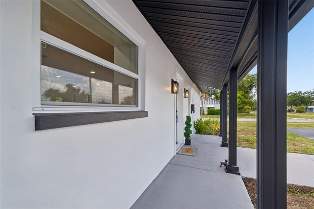 1530 49TH STREET N, St Petersburg, FL 33710