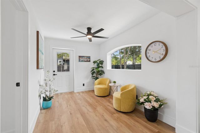 1530 49TH STREET N, St Petersburg, FL 33710