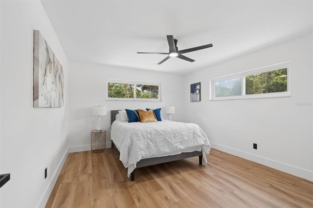 1530 49TH STREET N, St Petersburg, FL 33710