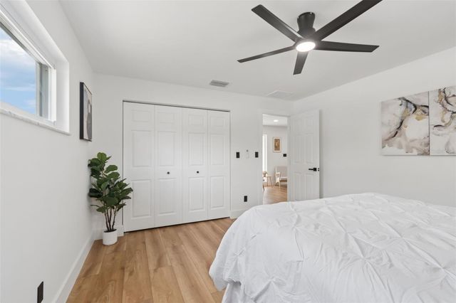 1530 49TH STREET N, St Petersburg, FL 33710