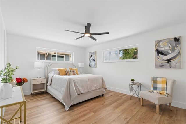 1530 49TH STREET N, St Petersburg, FL 33710