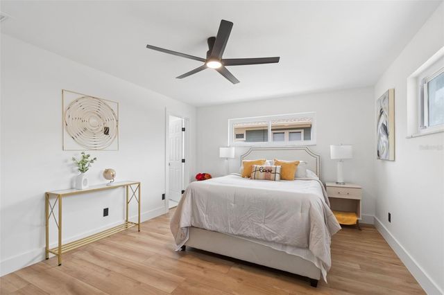 1530 49TH STREET N, St Petersburg, FL 33710