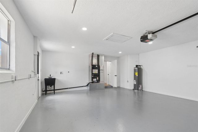 1530 49TH STREET N, St Petersburg, FL 33710