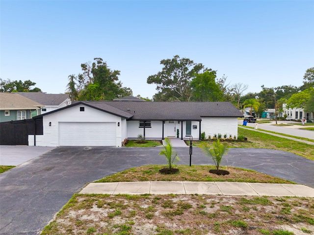 1530 49TH STREET N, St Petersburg, FL 33710