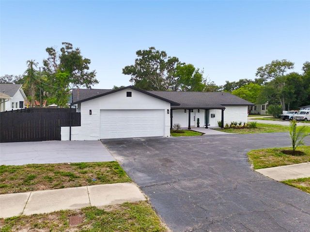 1530 49TH STREET N, St Petersburg, FL 33710