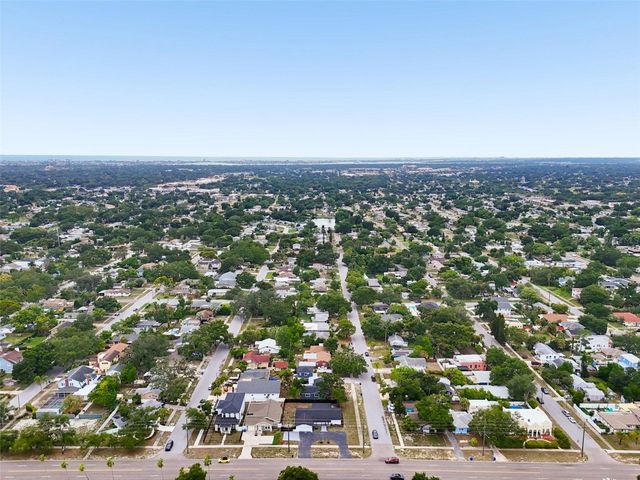 1530 49TH STREET N, St Petersburg, FL 33710