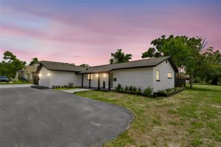 1530 49TH STREET N, St Petersburg, FL 33710