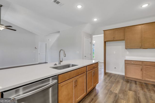 202 Daniel Trent Way, Kingsland, GA 31548