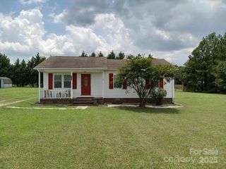 2125 London Road, Mooresville, NC 28115