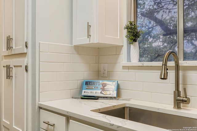 7916 SANTA CATALINA, San Antonio, TX 78250