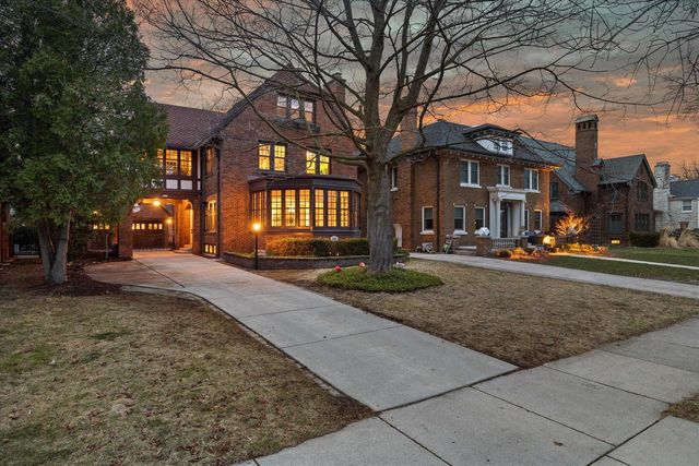 4419 Prospect AVENUE, Shorewood, WI 53211