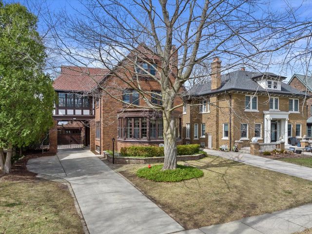 4419 Prospect AVENUE, Shorewood, WI 53211