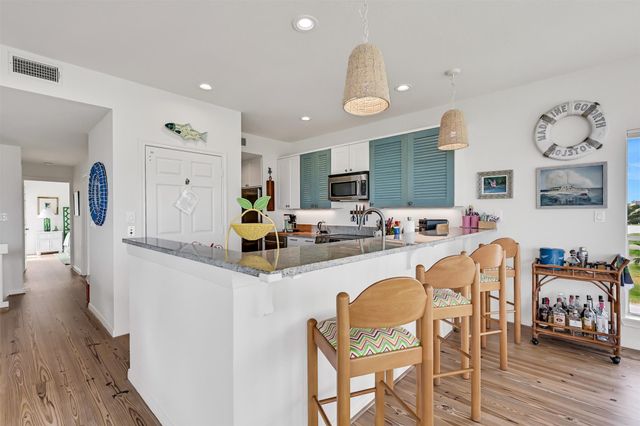 4203 Campeche Court, Galveston, TX 77554