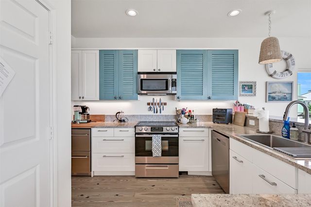 4203 Campeche Court, Galveston, TX 77554