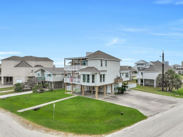 4203 Campeche Court, Galveston, TX 77554